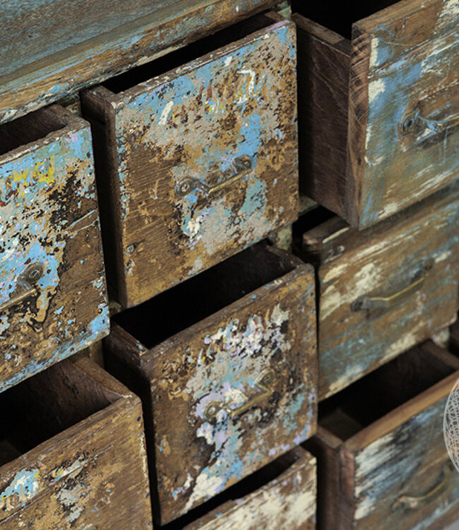 Be-Uniq Oude Ladekast | India | H68 x B156 x D23 cm