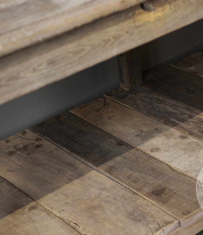 Be-Uniq Oude Sidetable | Rustiek Verweerd | H60xB185xD36 cm