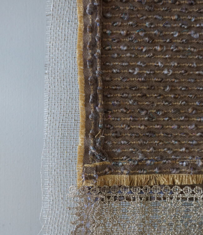 Rene Houtman Wanddoek | IJslands Bruin Schapenvacht | H71 x B65 cm