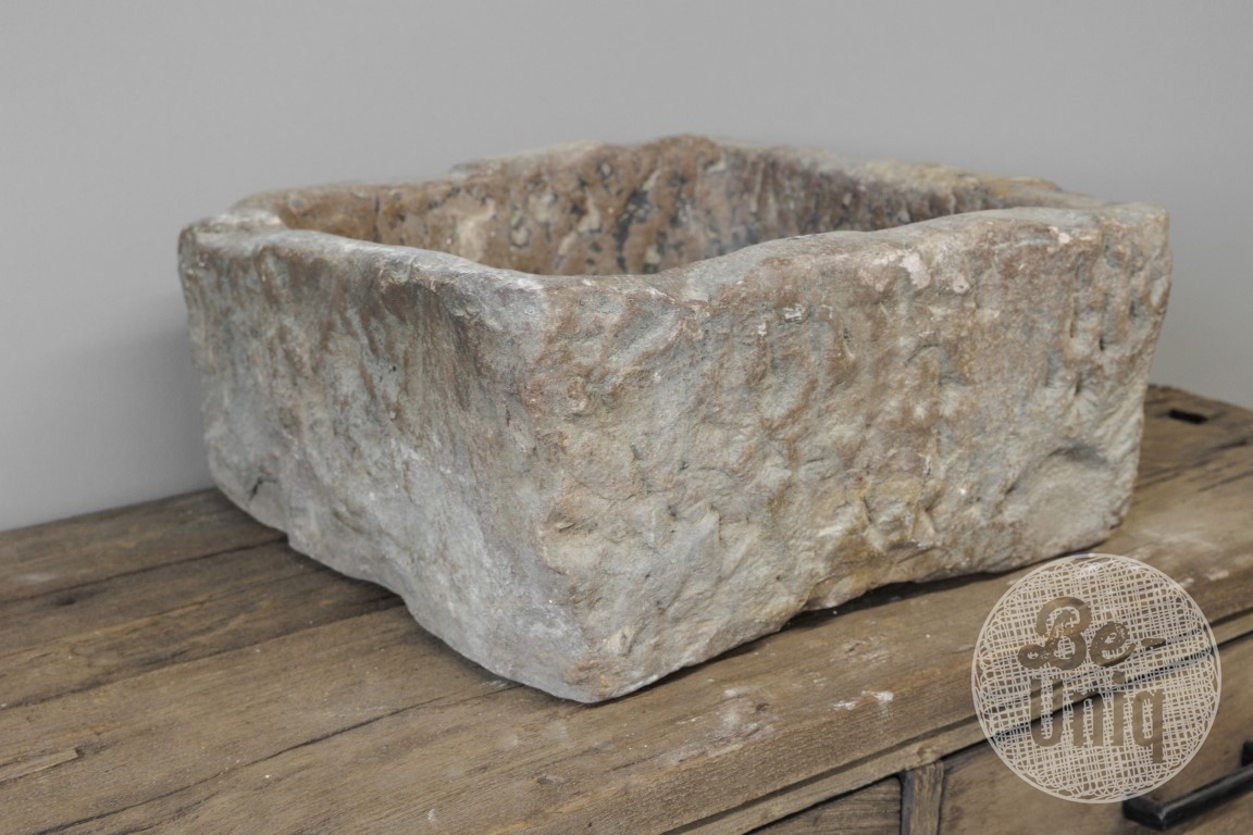 Be-Uniq Unieke Oude Wasbak | India | H22 x B46 x D45 cm