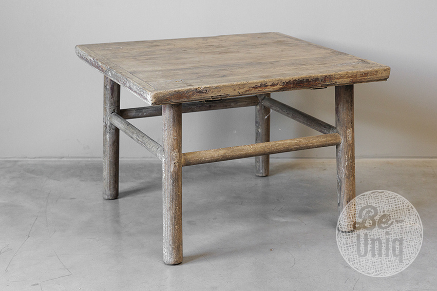 Be-Uniq Oude Bijzettafel | China | H48xB69xD65 cm