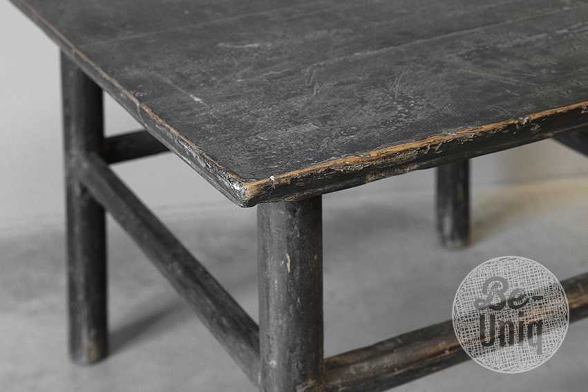 Be-Uniq Oude Bijzettafel | China | H52xB64xD61 cm