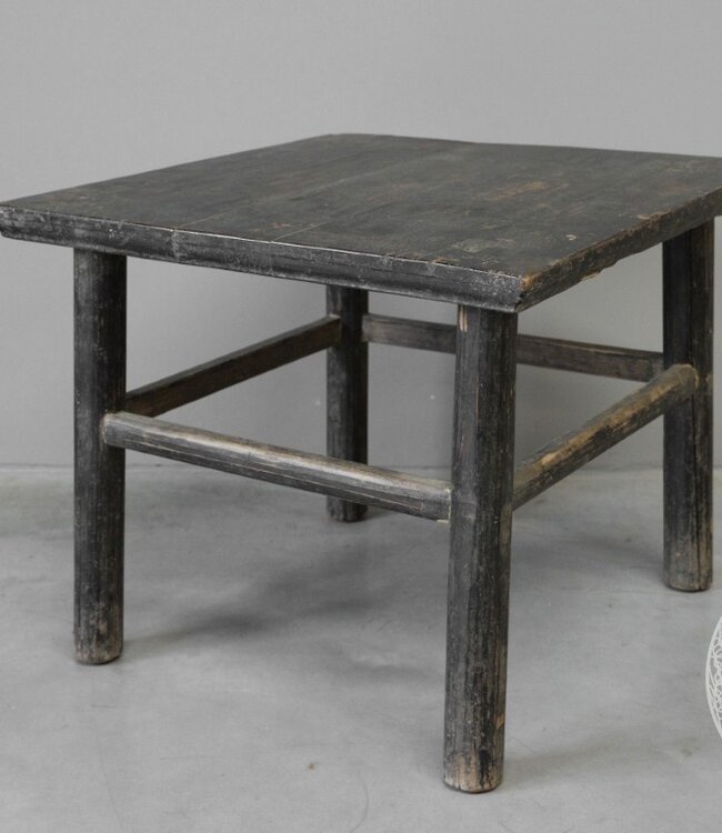 Be-Uniq Oude Bijzettafel | China | H51xB60xD60 cm
