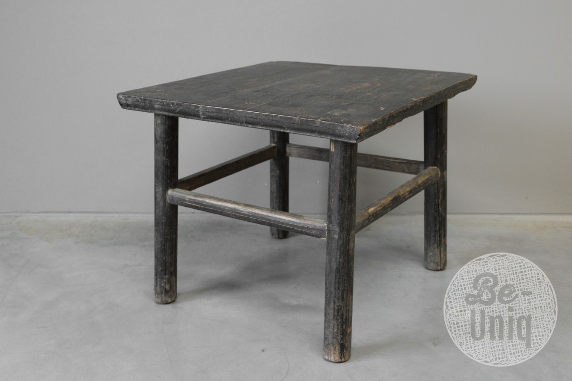 Be-Uniq Oude Bijzettafel | China | H51xB60xD60 cm
