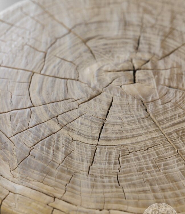 Be-Uniq Bijzettafel Oud Hakblok | China | H49xB44xD43 cm