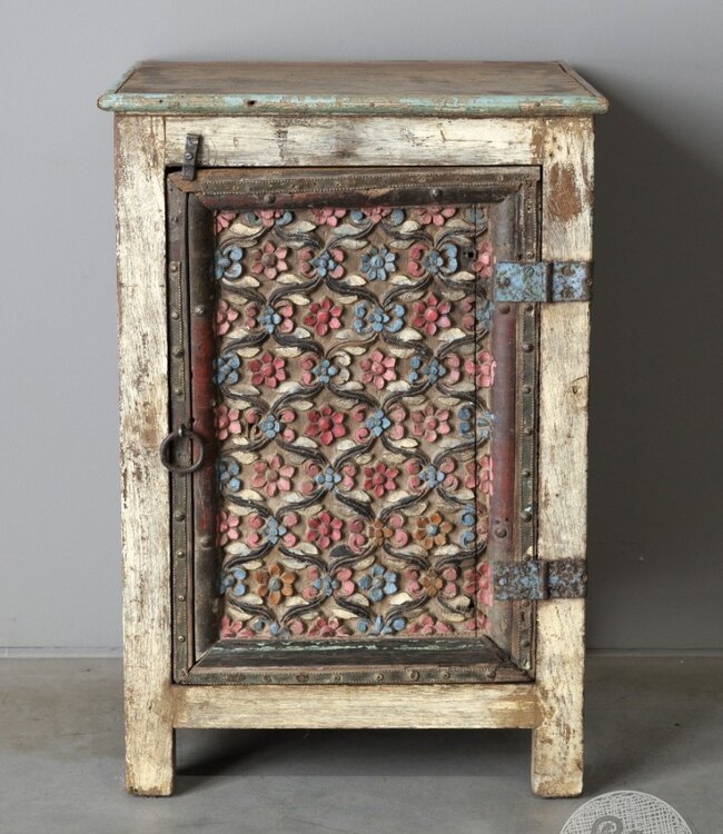 Be-Uniq Oud Kastje | India | H67 x B44 x D33 cm