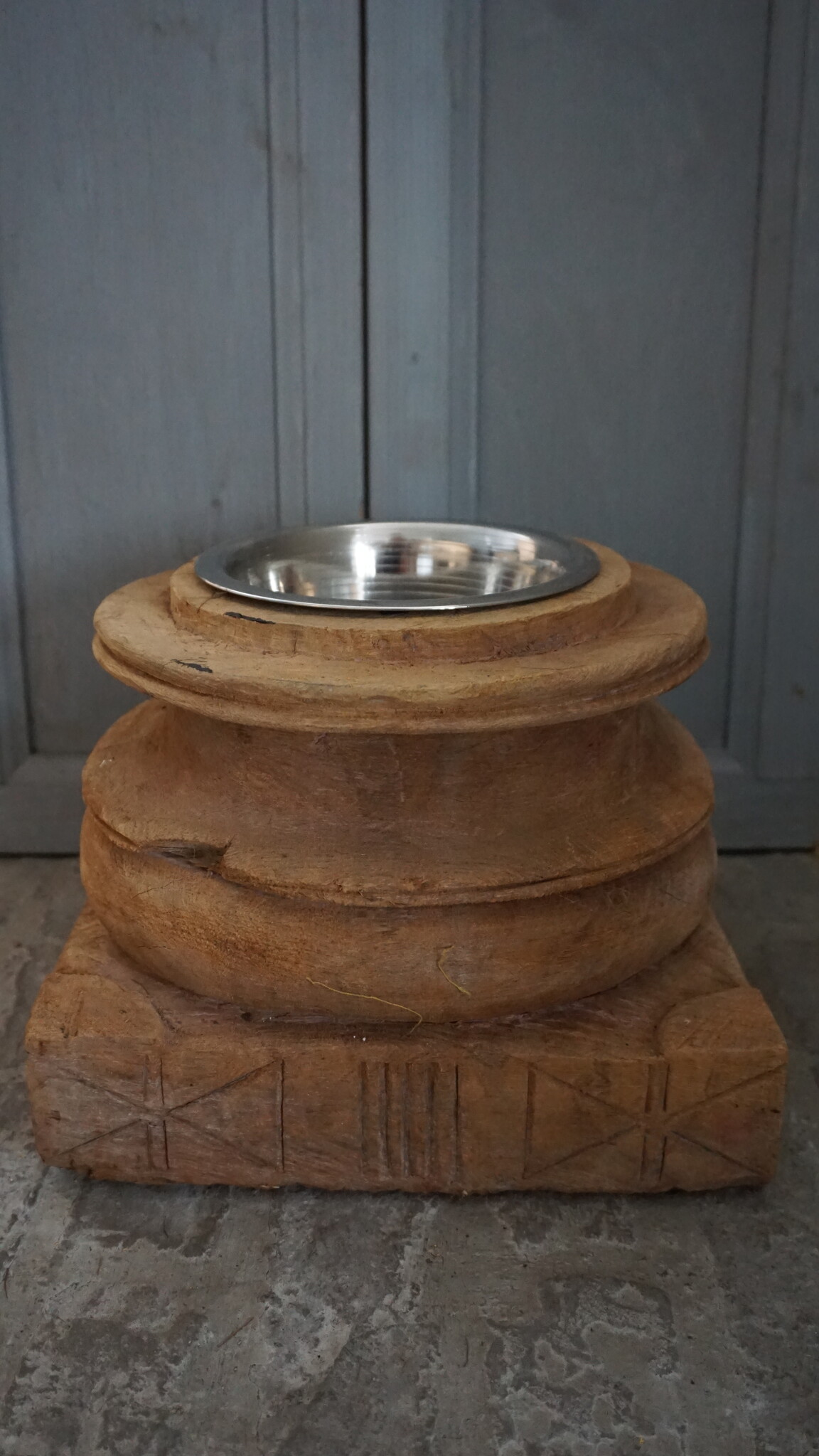 Rene Houtman Voerbak | Oud Indische Poer | H20 x D25 cm