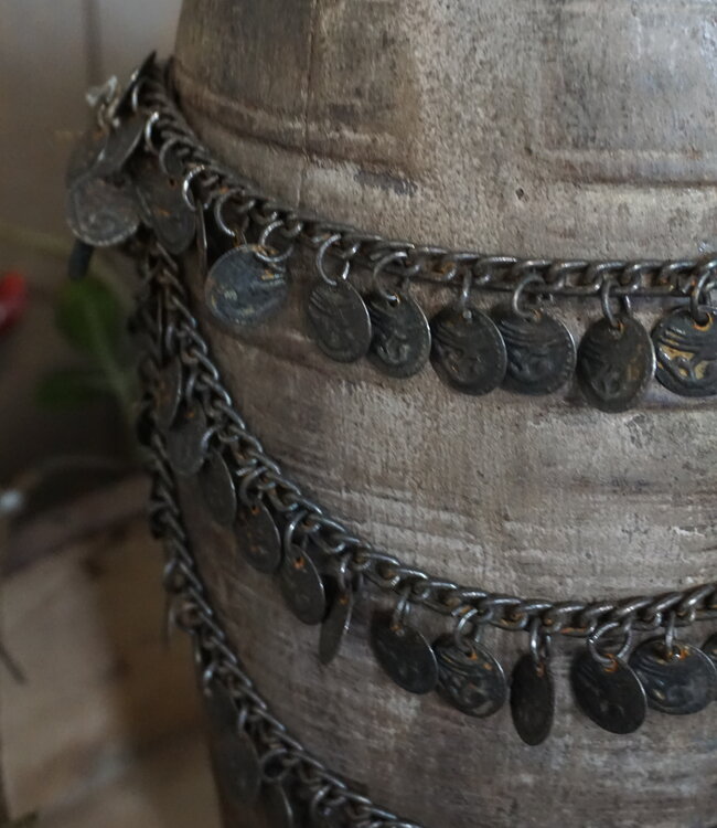 Rene Houtman Nepalese Kruik Met Ketting | H29 x D16 cm