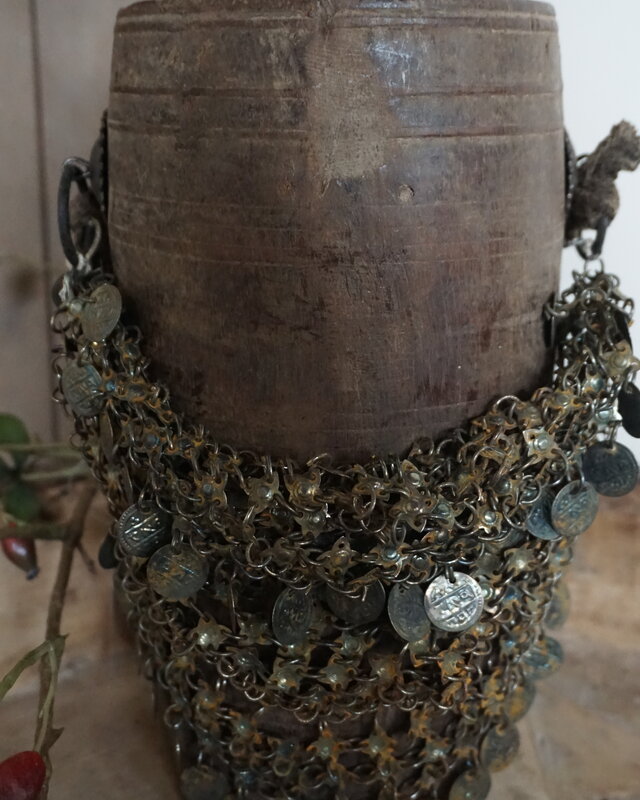 Rene Houtman Nepalese Kruik Met Ketting | H28 x D13 cm
