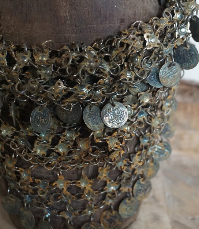 Rene Houtman Nepalese Kruik Met Ketting | H28 x D13 cm