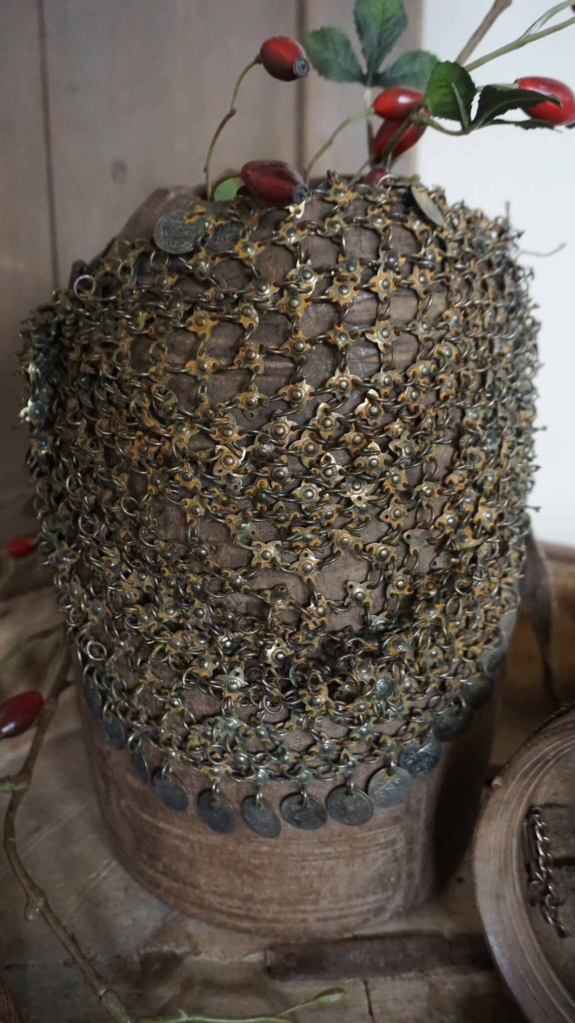 Rene Houtman Nepalese Kruik Met Ketting | H30 x D15 cm
