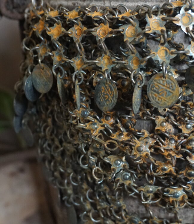 Rene Houtman Nepalese Kruik Met Ketting | H29 x D7 cm