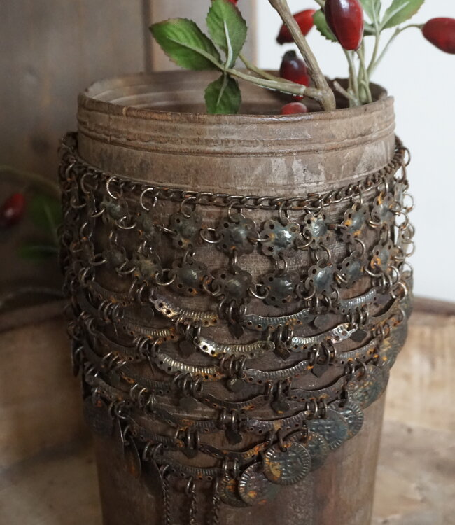 Rene Houtman Nepalese Kruik Met Ketting | H24 x D14 cm