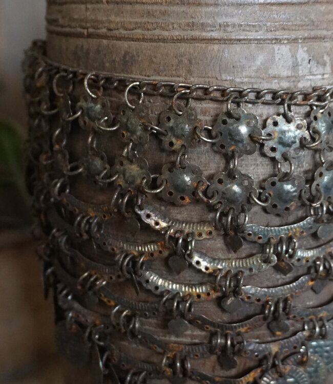 Rene Houtman Nepalese Kruik Met Ketting | H24 x D14 cm