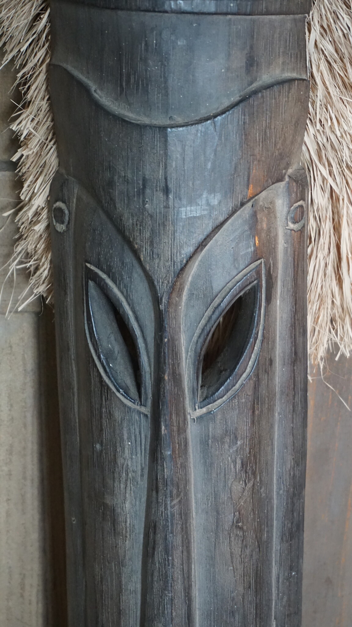 Rene Houtman Houten Tribal Masker | Indonesisch | H106 x B17 cm