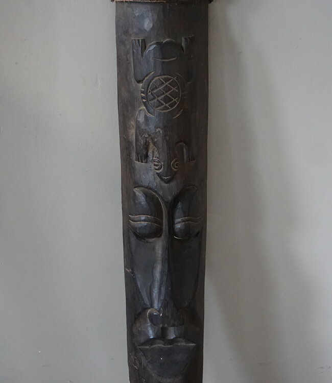 Rene Houtman Houten Tribal Masker | Indonesisch | H108 x B16 cm