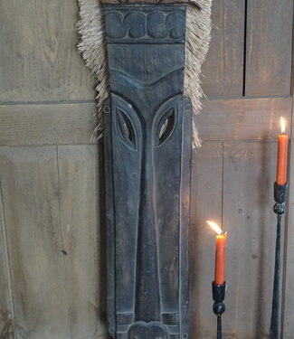 Rene Houtman Houten Tribal Masker | Indonesisch | H107 x B17 cm Rene Houtman Houten Tribal Masker | Indonesisch | H107 x B17 cm