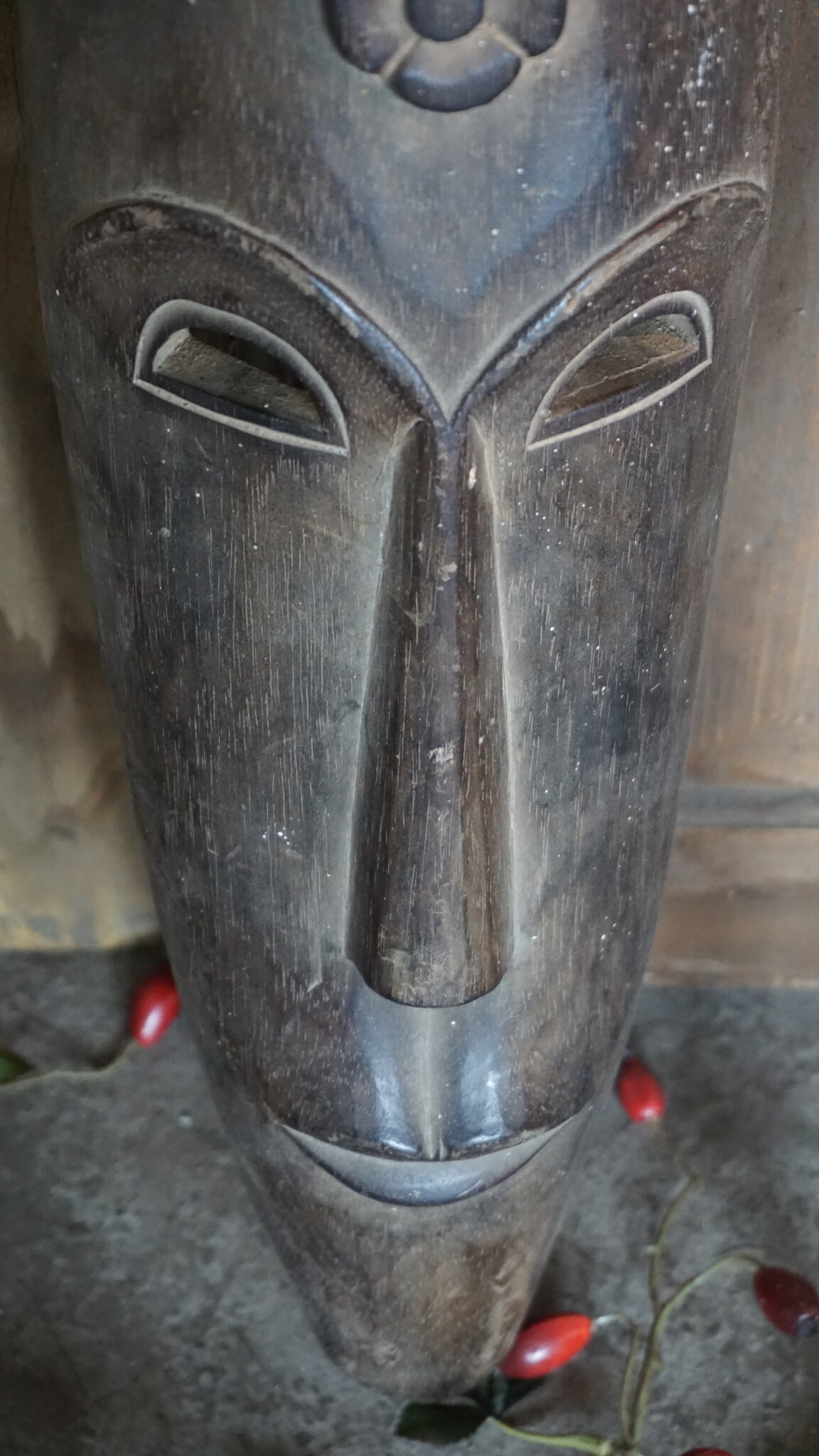 Rene Houtman Houten Tribal Masker | Indonesisch | H60 x B14 cm