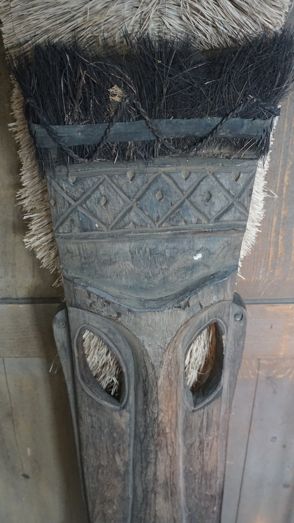 Rene Houtman Houten Tribal Masker | Indonesisch | H104 x B21 cm