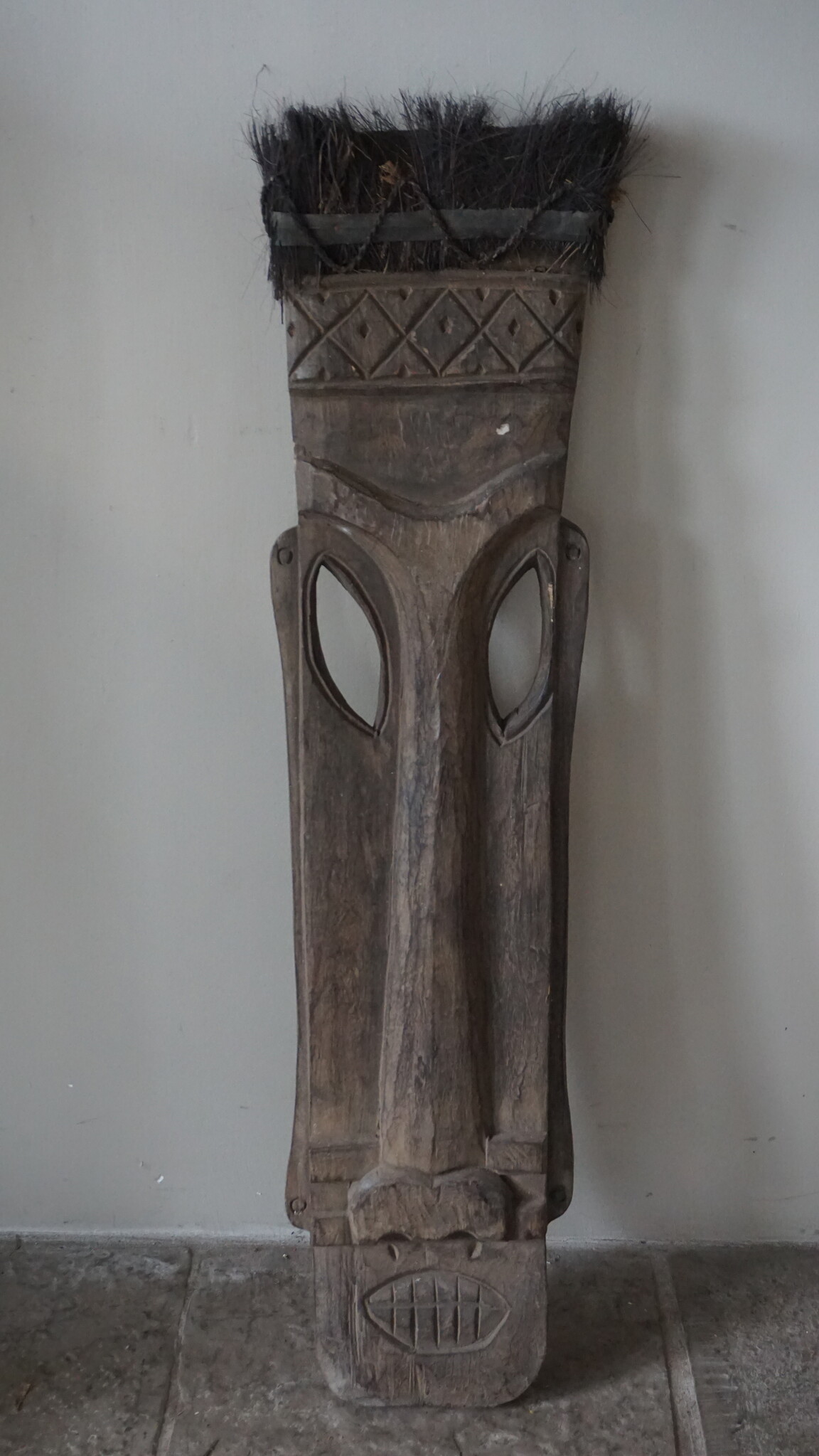 Rene Houtman Houten Tribal Masker | Indonesisch | H104 x B21 cm