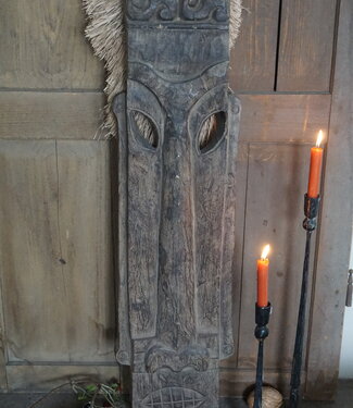 Rene Houtman Houten Tribal Masker | Indonesisch | H104 x B24 cm Rene Houtman Houten Tribal Masker | Indonesisch | H104 x B24 cm