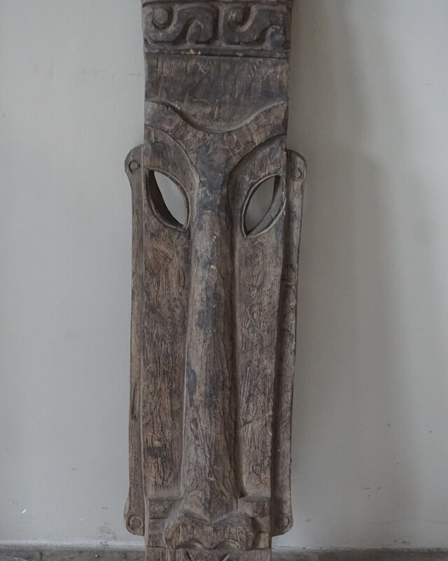Rene Houtman Houten Tribal Masker | Indonesisch | H104 x B24 cm