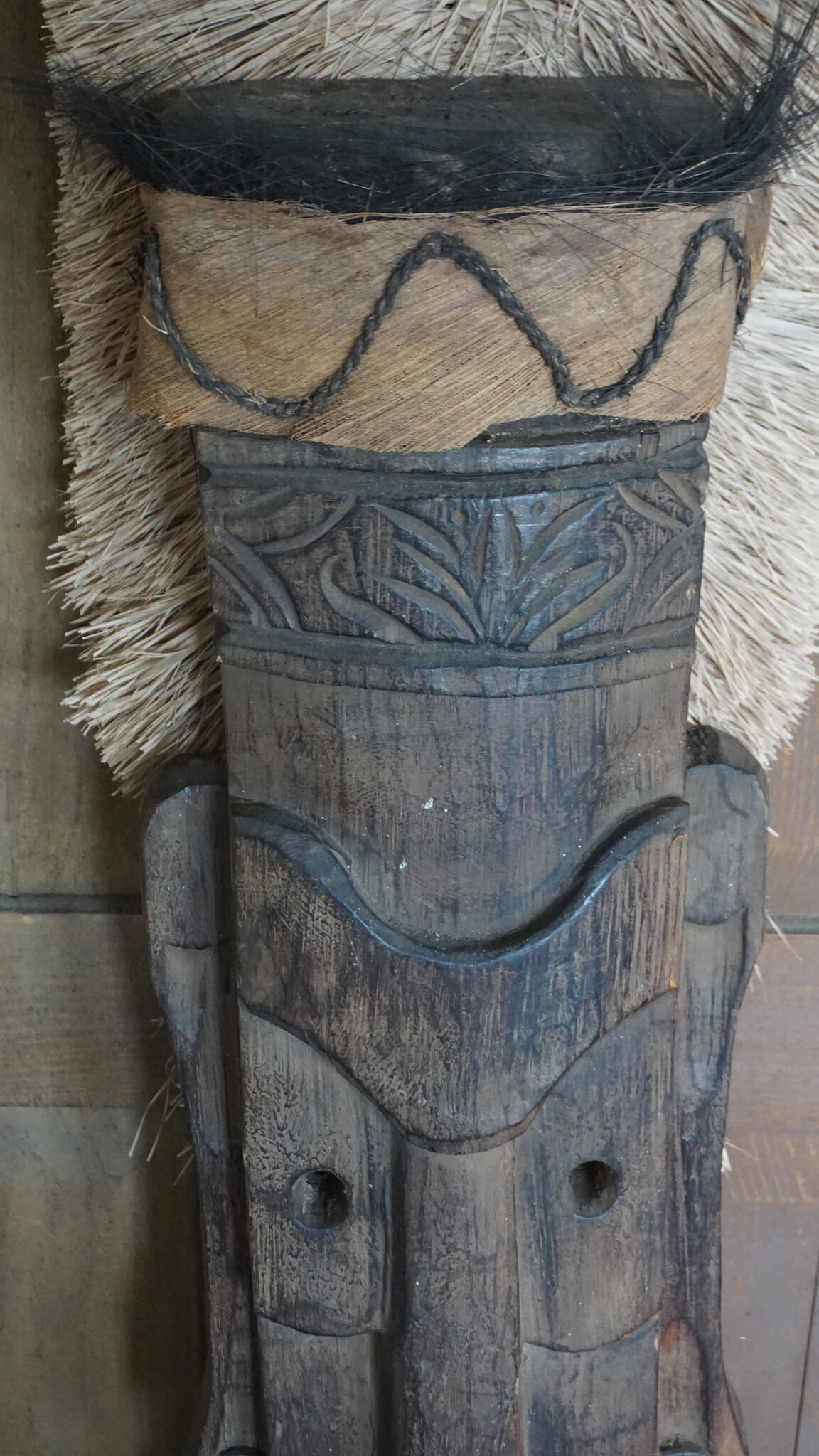 Rene Houtman Houten Tribal Masker | Indonesisch | H108 x B21 cm