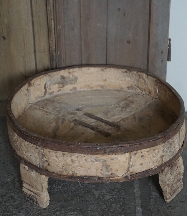 Rene Houtman Chakki Tafeltje XL | Oud Hout | H23 x D55 cm