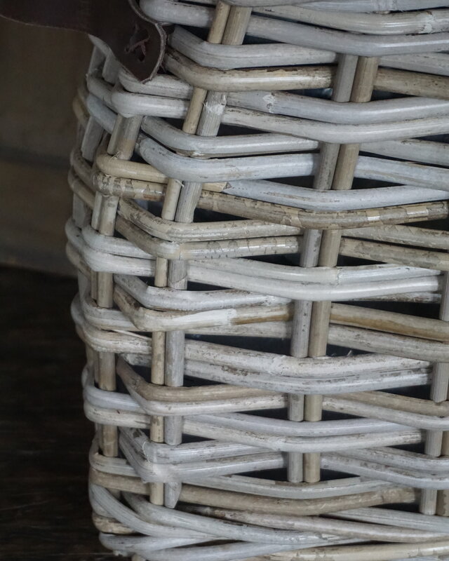 Rene Houtman Vensterbank Mand | Rotan | Small | H37 x B44 x D25 cm