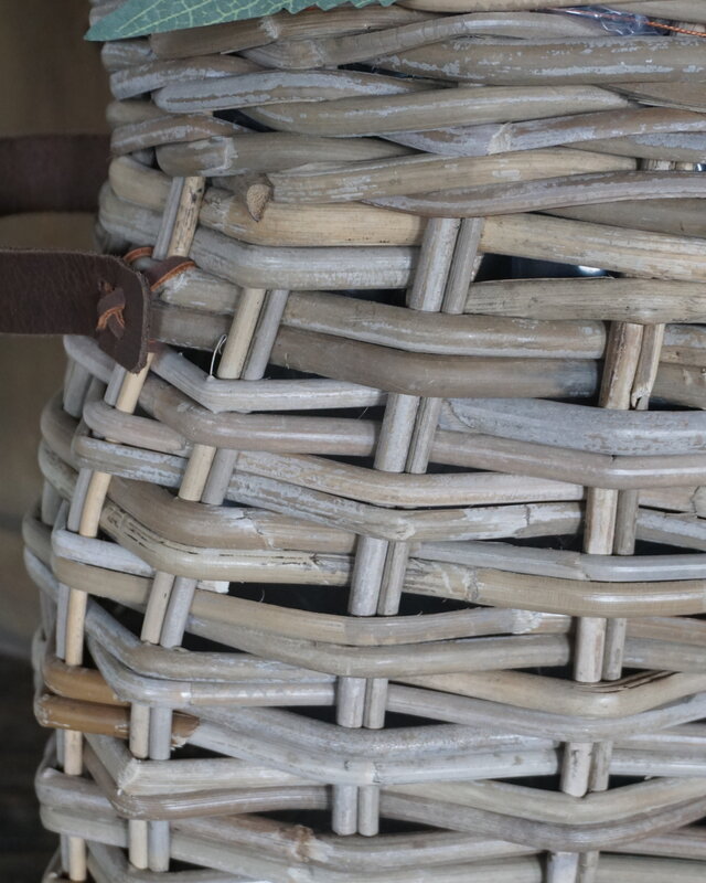 Rene Houtman Vensterbank Mand | Rotan | Medium | H40 x B45 x D17 cm