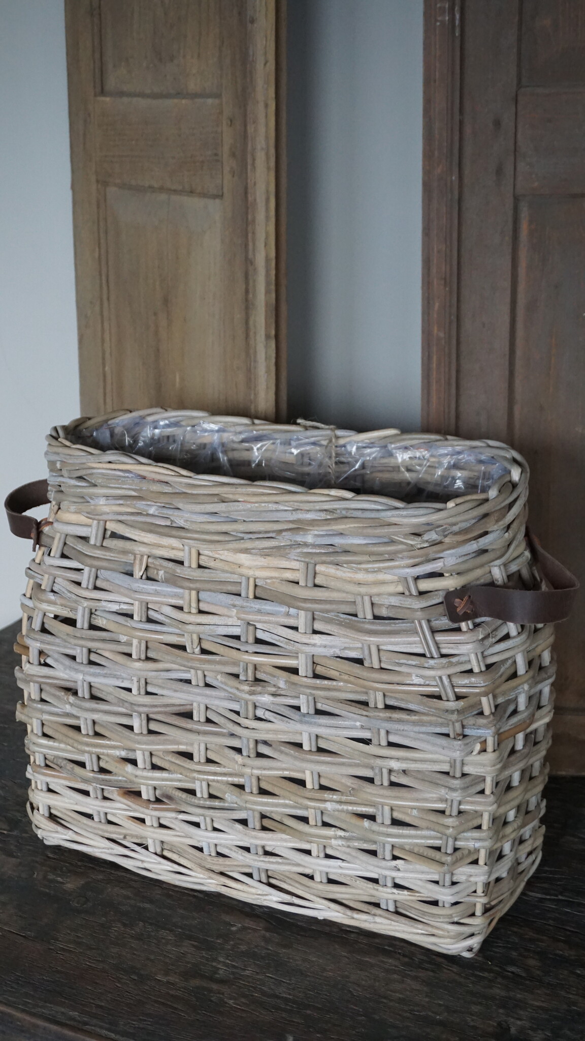 Rene Houtman Vensterbank Mand | Rotan | Medium | H40 x B45 x D17 cm