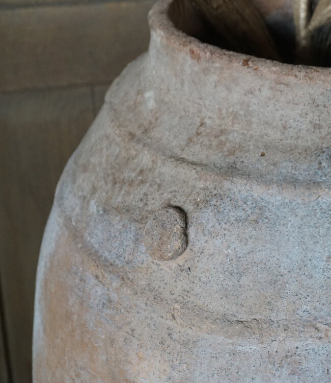 Rene Houtman Oude Nepalese Pot | H80 x D50 cm