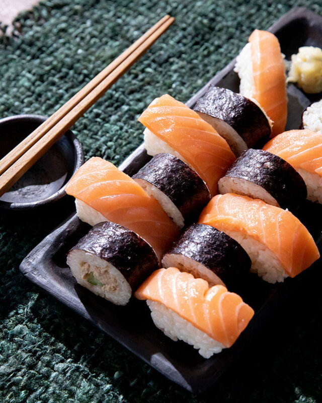 Bazar Bizar The Burned Sushi Bord - Zwart - L36 x B17 cm