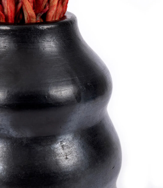 Bazar Bizar Burned Vaas | Zwart | H17 x B13 x D6 cm