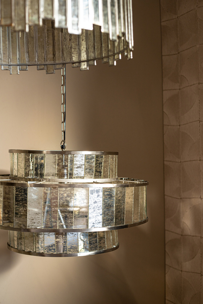 PTMD Hanglamp van antiek rond glas met messing ijzeren afwerking.