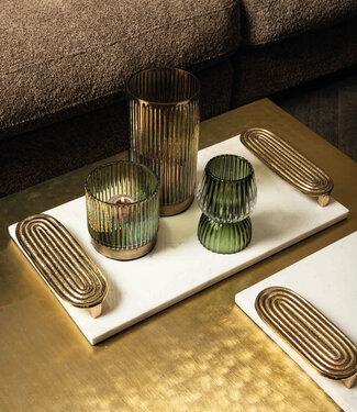 PTMD Deze wit marmeren rechthoekige dienblad met gouden handvatten L PTMD Deze wit marmeren rechthoekige dienblad met gouden handvatten L