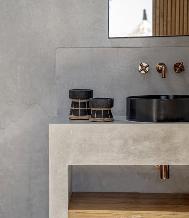 Bazar Bizar De Serene Kaarsenhouder - Zwart Natuurlijk - S