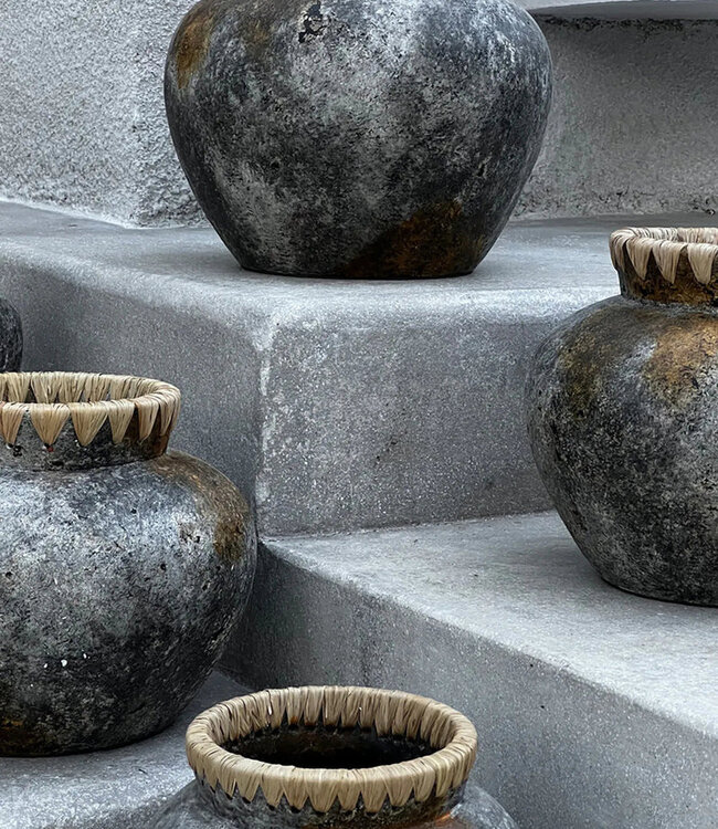 Bazar Bizar De Styly Vaas - Antiek Grijs - M