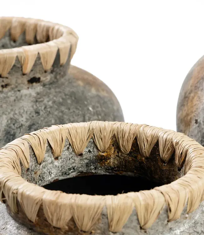 Bazar Bizar De Styly Vaas - Antiek Grijs - M