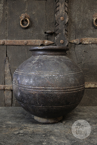 Be-Uniq Antieke Claypot | India | H31xB30xD30 cm
