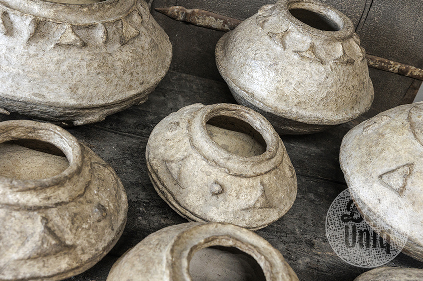 Be-Uniq Set Van 9 Oude Papier Mache Potten | India