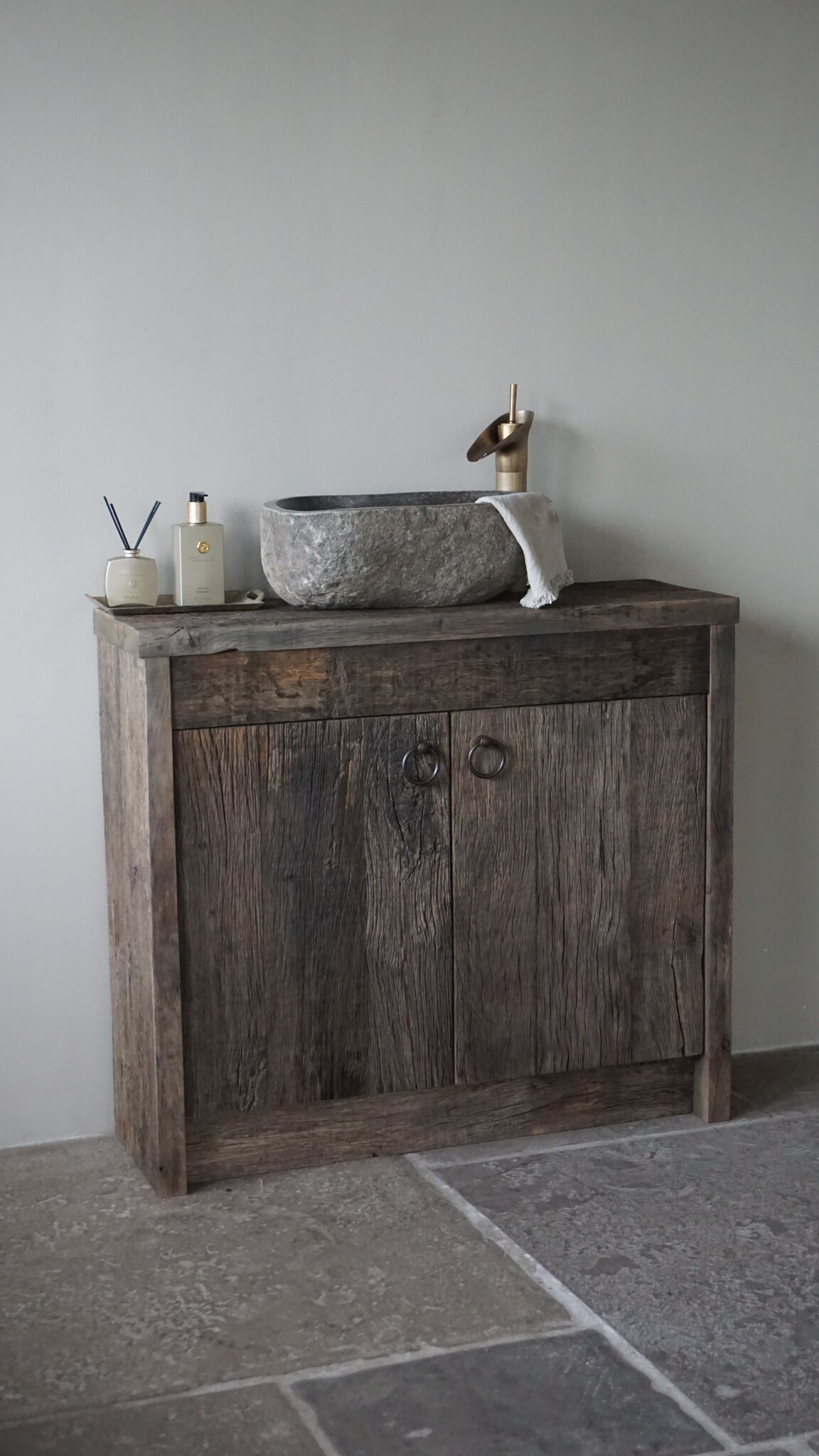 Rene Houtman Badkamermeubel Tim Oud Eikenhout L90xD30xH80 cm