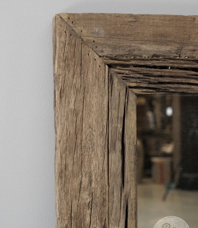 Be-Uniq Rustieke Spiegel | Tribal | Medium | H120xB80xD4 cm