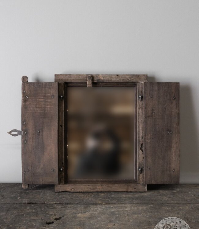 Be-Uniq Oud Raamluik Met Spiegel | India | H61xB46xD4 cm