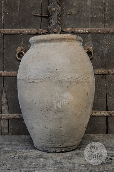 Be-Uniq Oude Claypot | India | H54 x B37 x D37 cm