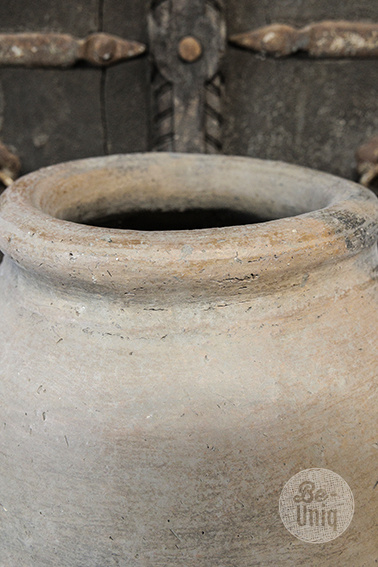 Be-Uniq Oude Claypot | India | H54 x B37 x D37 cm