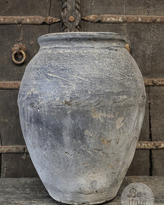 Be-Uniq Oude Claypot | India | H51 x B38 x D38 cm