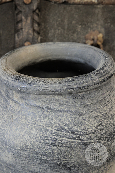 Be-Uniq Oude Claypot | India | H52 x B35 x D35 cm