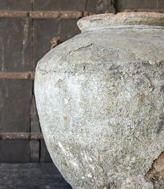 Be-Uniq Oude Verweerde Pot | Indonesië | H52xB56xD56 cm