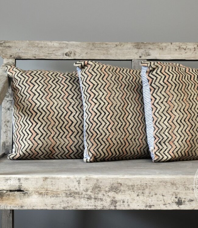 Be-Uniq Set van 2 Sierkussens Zigzag | Zalm | H45xB45 cm